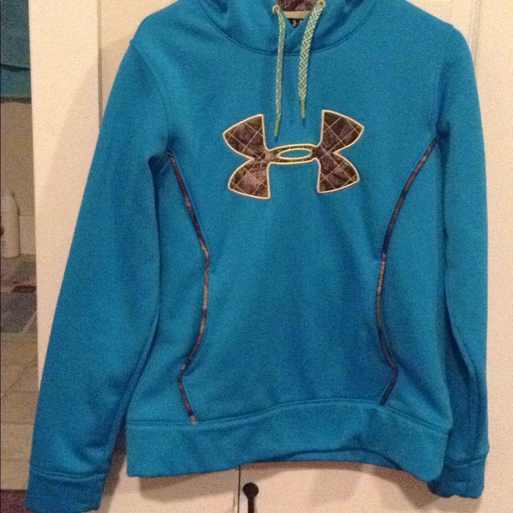 Under Armour Sweatshirt